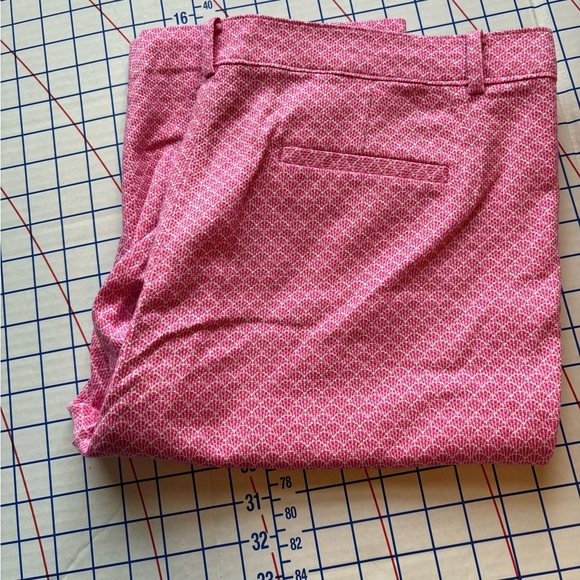 Rafaela Classic Weekend Pink Shell Print Bermuda Shorts – Size 16 - Picture 7 of 8